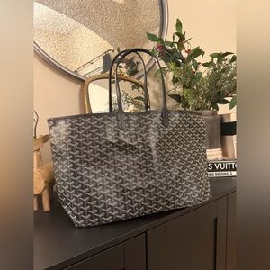 Goyard tote